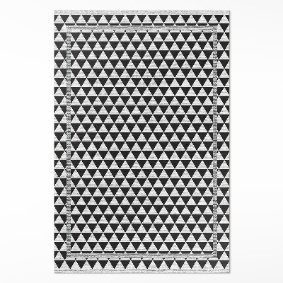 Vinylový koberec Černo-bílé trojúhelníky imitace tkaniny