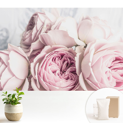 Tapeta na zeď s jemnými růžemi v romantické kytici