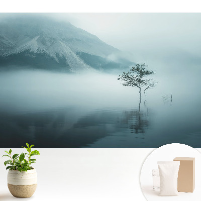 Tapeta do obývacího pokoje s motivem osamělého stromu v ranní mlze