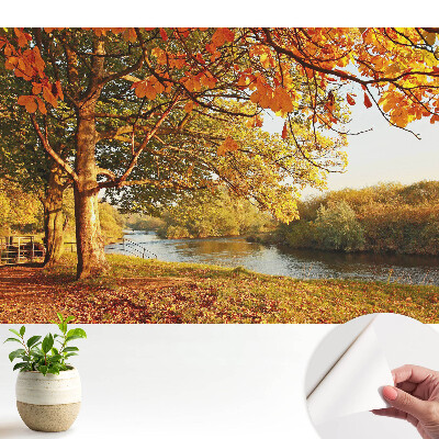 Tapeta do obyvaku Podzimní říční krajina s klidnými barvami