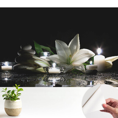 Tapeta do obyvaku Lilie s kameny a svíčkami