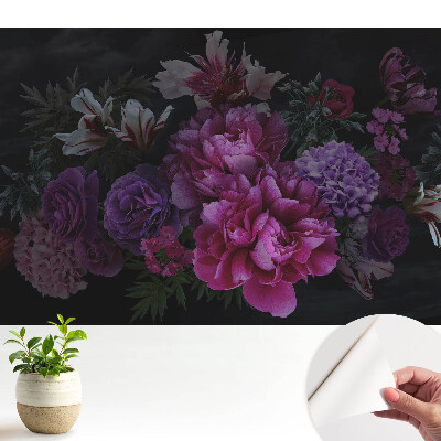 Tapeta Romantické květiny na tmavém pozadí