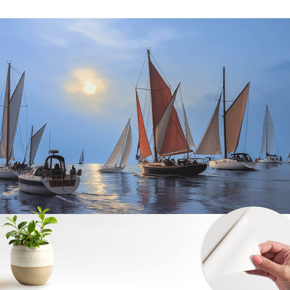 Tapeta Jachty a západ slunce na klidném moři