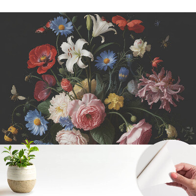 Tapeta s klasickou květinovou kyticí a motivem hmyzu