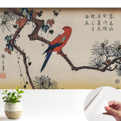 Tapeta na zeď s motivem barevného ptáka na větvi stromu
