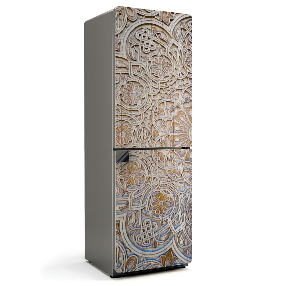 Magnet na ledničku Složitý vyřezávaný motiv