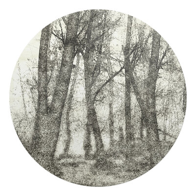 Podložka pod křeslo kulatá Náčrt lesa v sépiové barvě