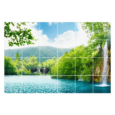 Samolepka na dlaždice Vodopády v zelené krajině