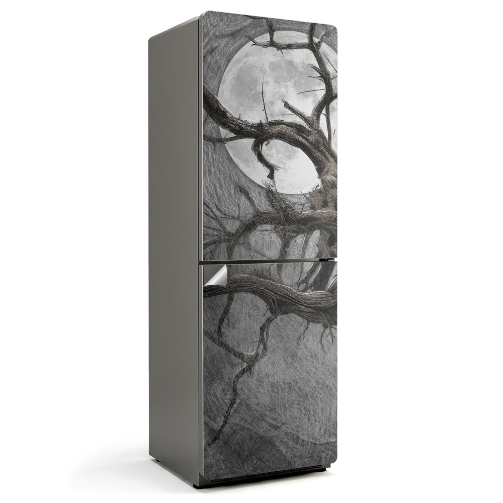 Fototapeta na chladničku Starý kroucený strom s měsícem