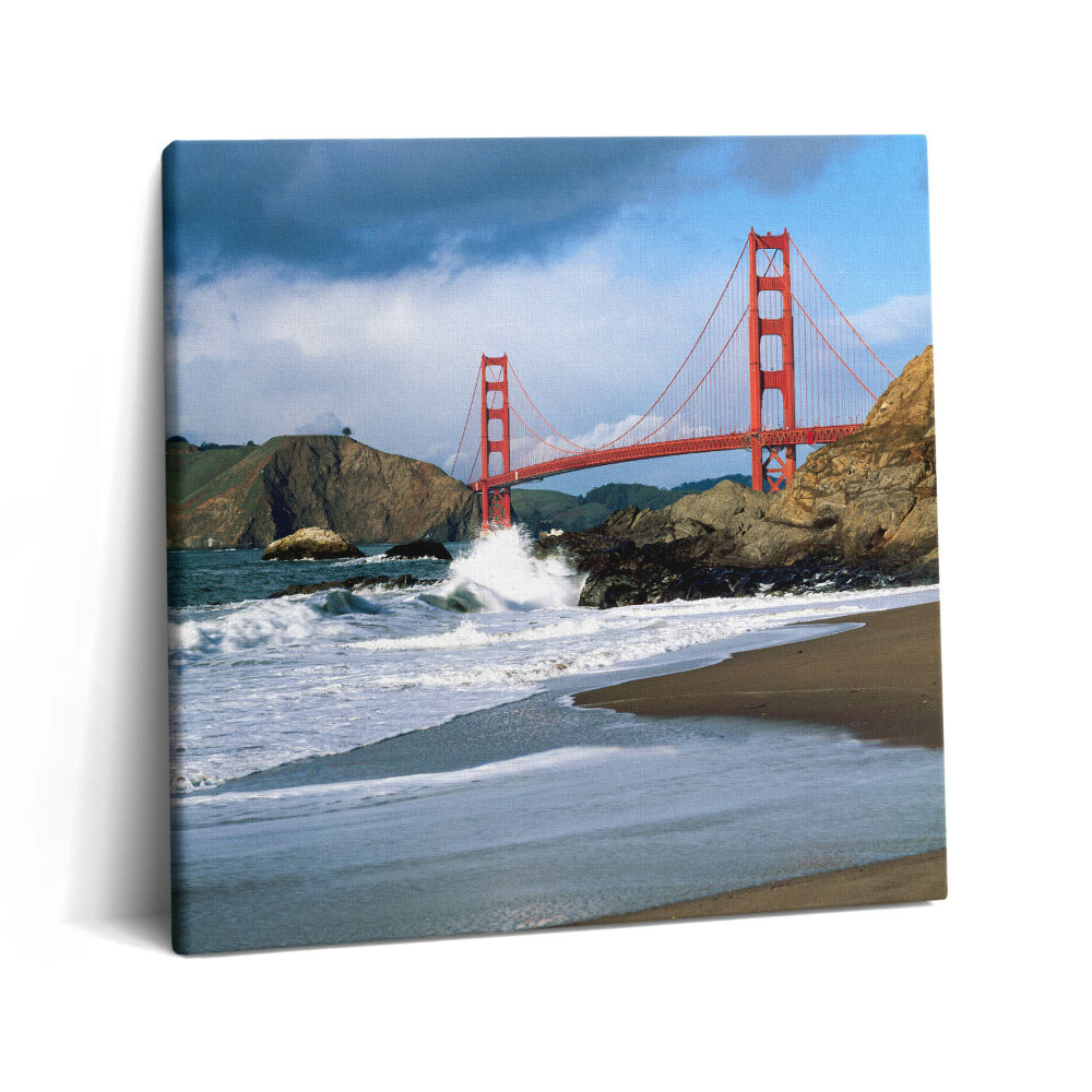 Obraz z fotografie na plátně 60x60 cm Vlny na mořském pobřeží a červený most