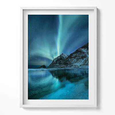 Obraz v rámu Polární záře nad horami a vodou