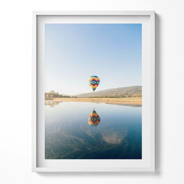 Obraz v rámu Balón nad vodou