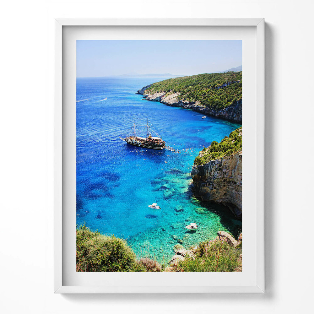 Obraz v rámu Krajina lodi na moři a pobřeží