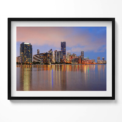 Obraz s rámem Panorama města u vody