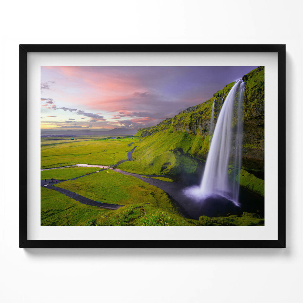 Obraz s rámem Polovina a vodopádová krajina