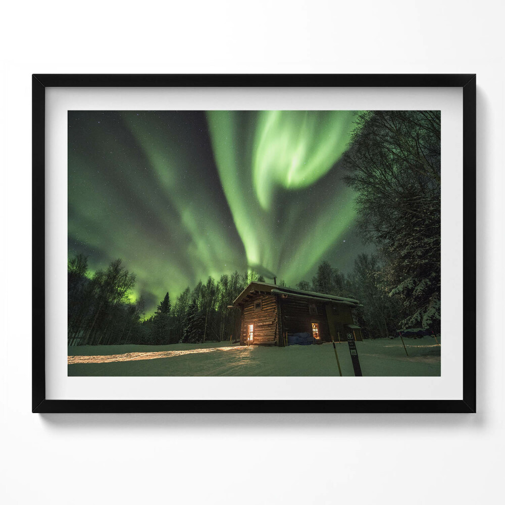 Obraz s rámem Polární záře a dům v lese