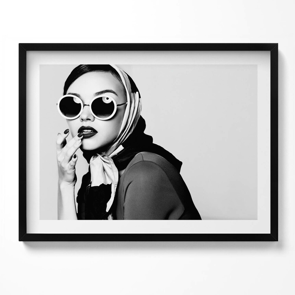 Obraz s rámem Černobílý portrét okouzlující ženy