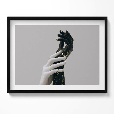 Obraz s rámem Černé a bílé ruce se zlatem