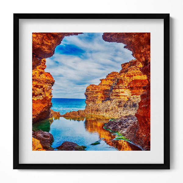 Obraz v rámu efektivní Pohled zpod skal na moře