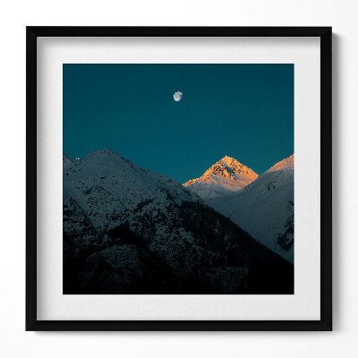 Obraz v rámu efektivní Západ slunce v horách