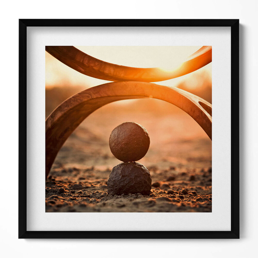 Obraz v rámu efektivní Dvě kamenné koule na pláži ZEN