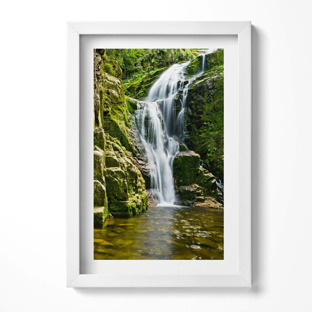 Obraz s rámem elegantní Zelený vodopád v džungli