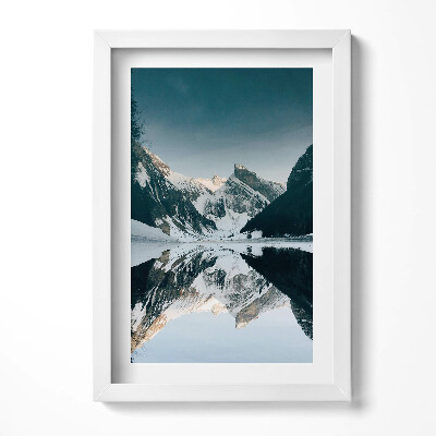 Obraz s rámem elegantní Pohled na horské jezero v zimě