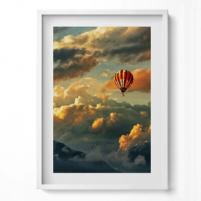Obraz v rámu dekorativní Let balónem mezi mraky