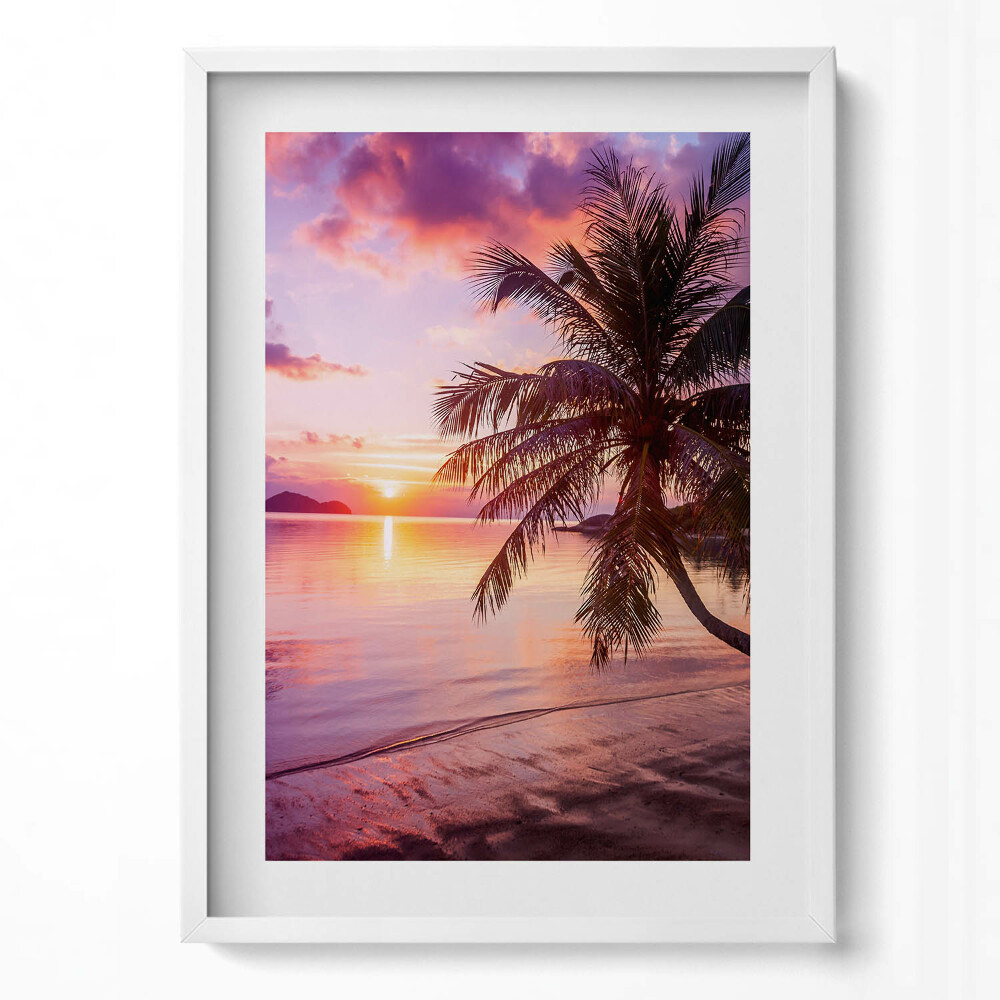 Obraz v rámu dekorativní Palma na pláži při západu slunce