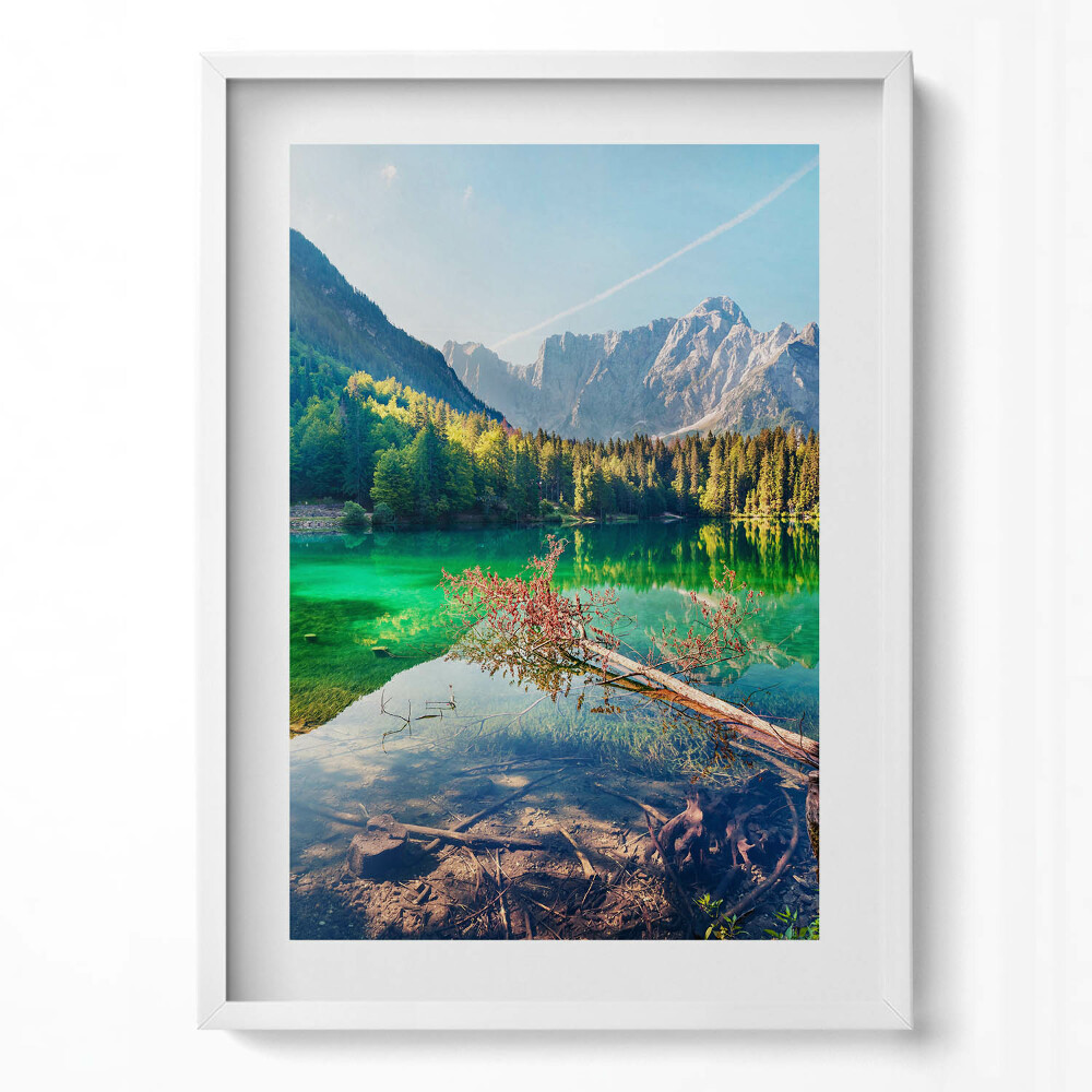 Obraz v rámu dekorativní Krajina horského jezera mezi stromy