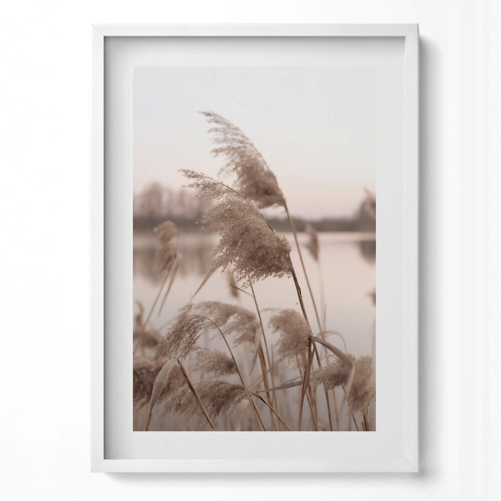 Obraz v rámu dekorativní Romantická krajina trávy a jezera v boho stylu