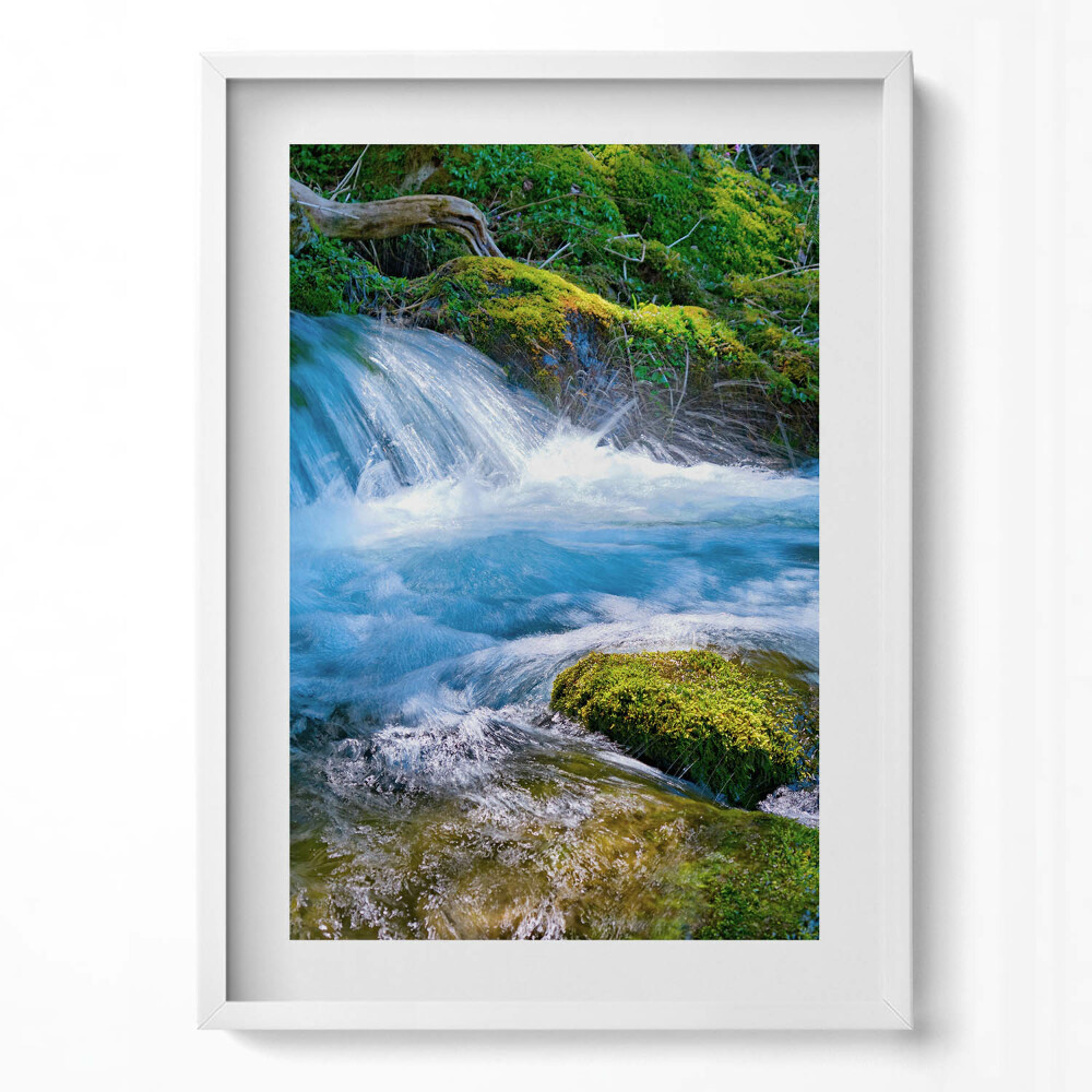 Obraz v rámu dekorativní Zurčící potok v lese