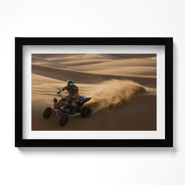 Obraz s rámem dekorativní Jízda na čtyřkolce v poušti