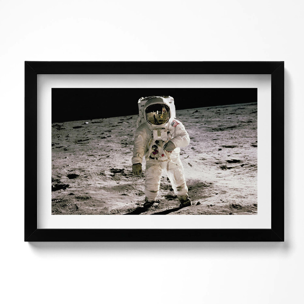 Obraz s rámem dekorativní První člověk na Měsíci - foto NASA