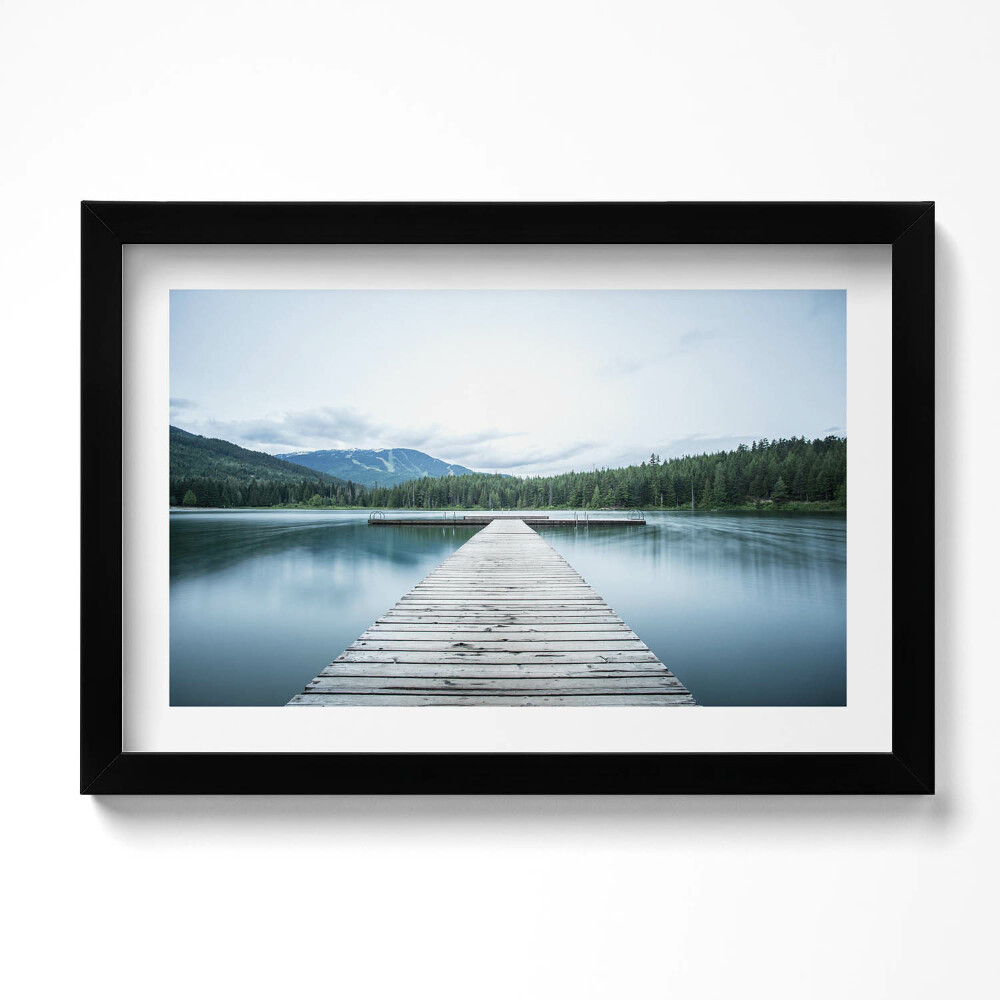 Obraz s rámem dekorativní Dřevěné molo na jezeře v horách