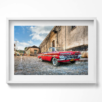Obraz v rámu moderní Červené staré auto v kolumbijské čtvrti
