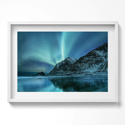Obraz v rámu moderní Polární záře nad horami a vodou