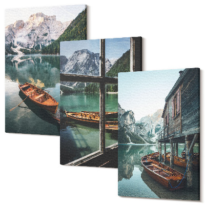 Sada 3 obrazů Pohled na horské jezero s loděmi a domem u vody