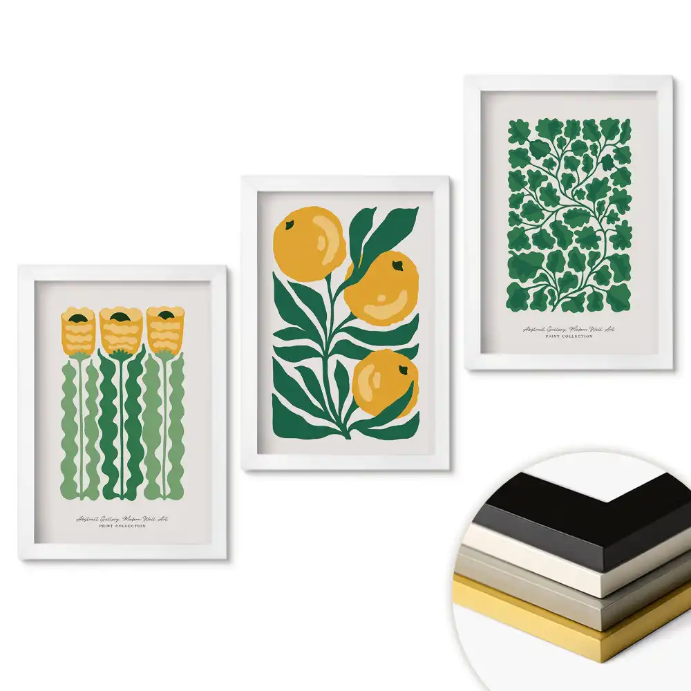 Triptych v rámu s barevnými rostlinnými vzory