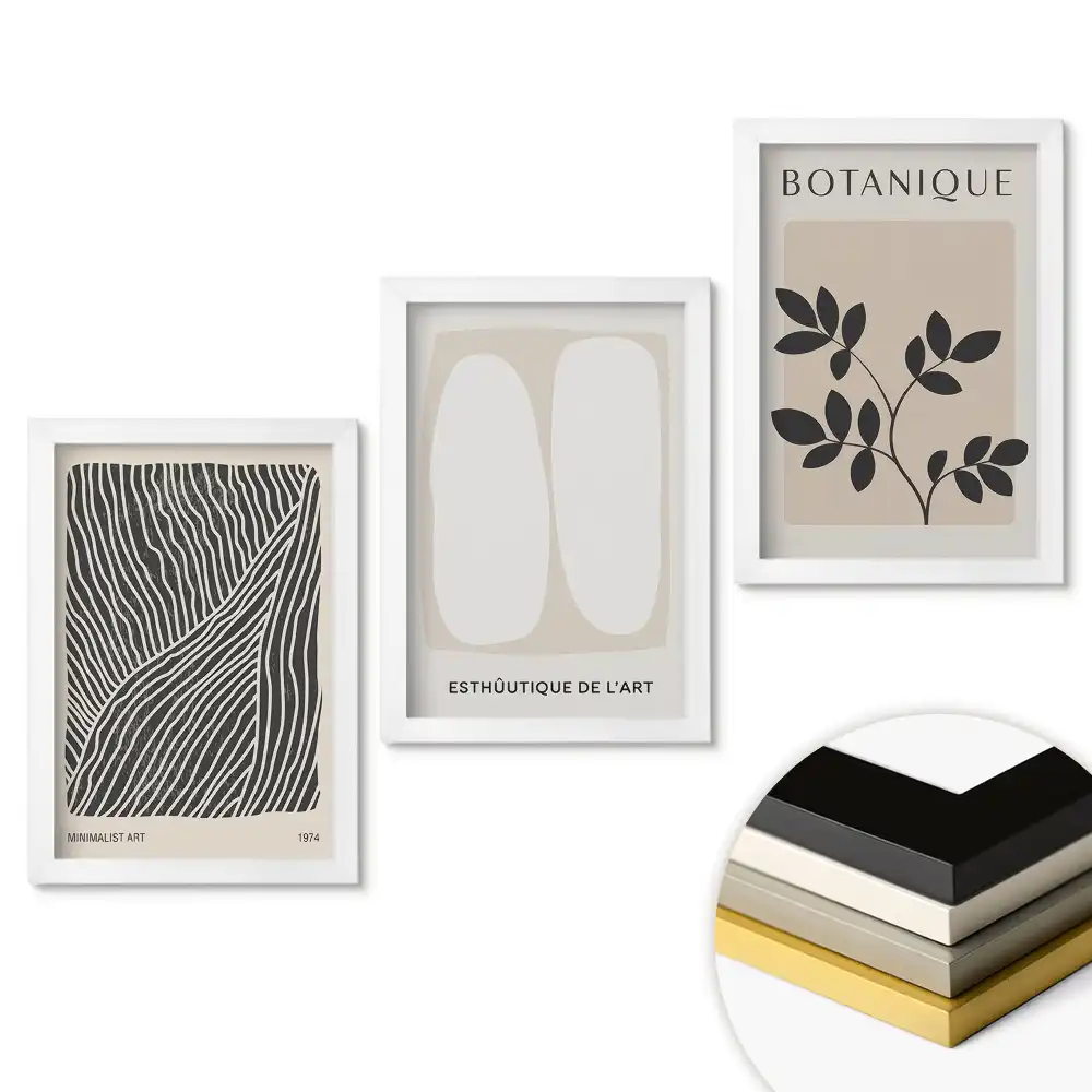 Moderní triptych v rámu s minimalistickou grafikou