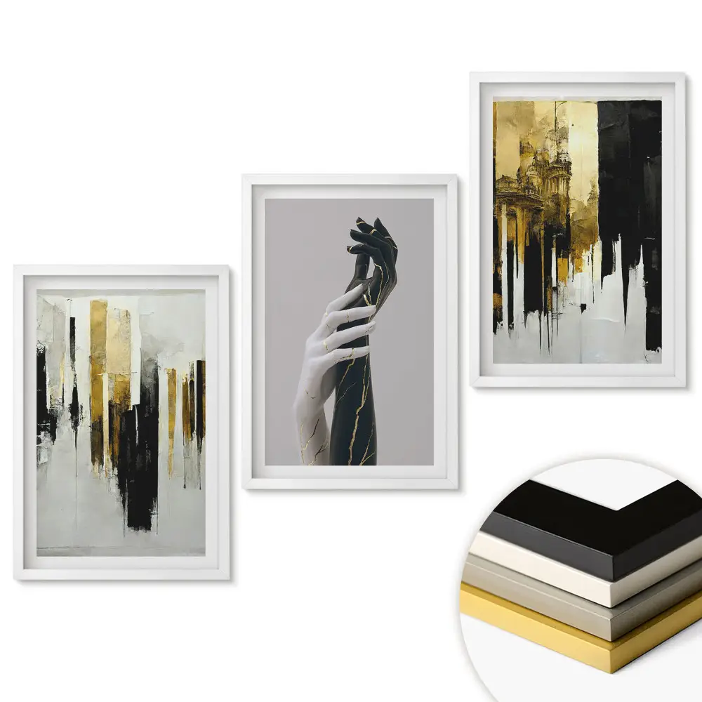 Moderní abstraktní triptych v rámu ve zlatých odstínech