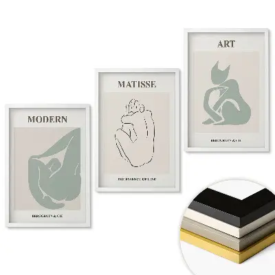 Minimalistické triptychové umělecké dílo v rámu