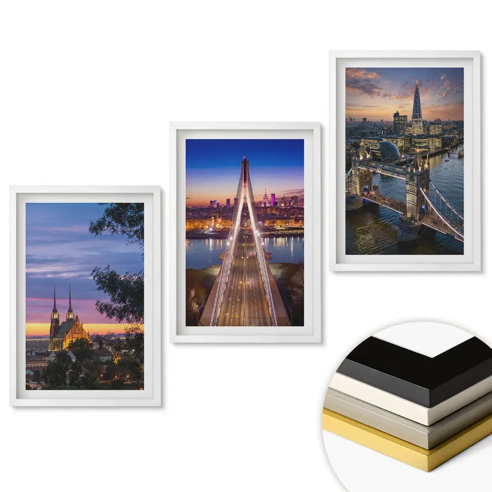 Triptych Města v záři zapadajícího slunce v rámu