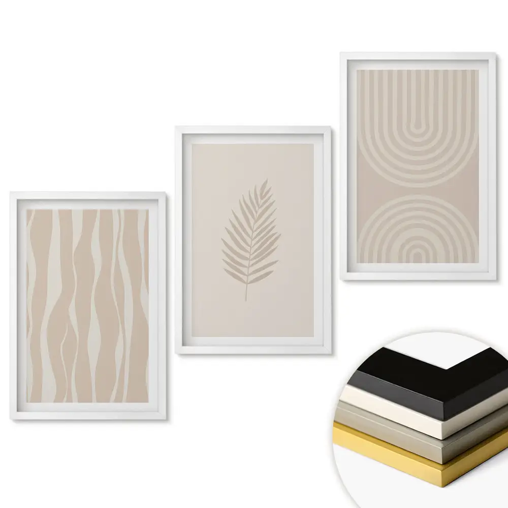 Minimalistický triptych v rámu s béžovými vzory