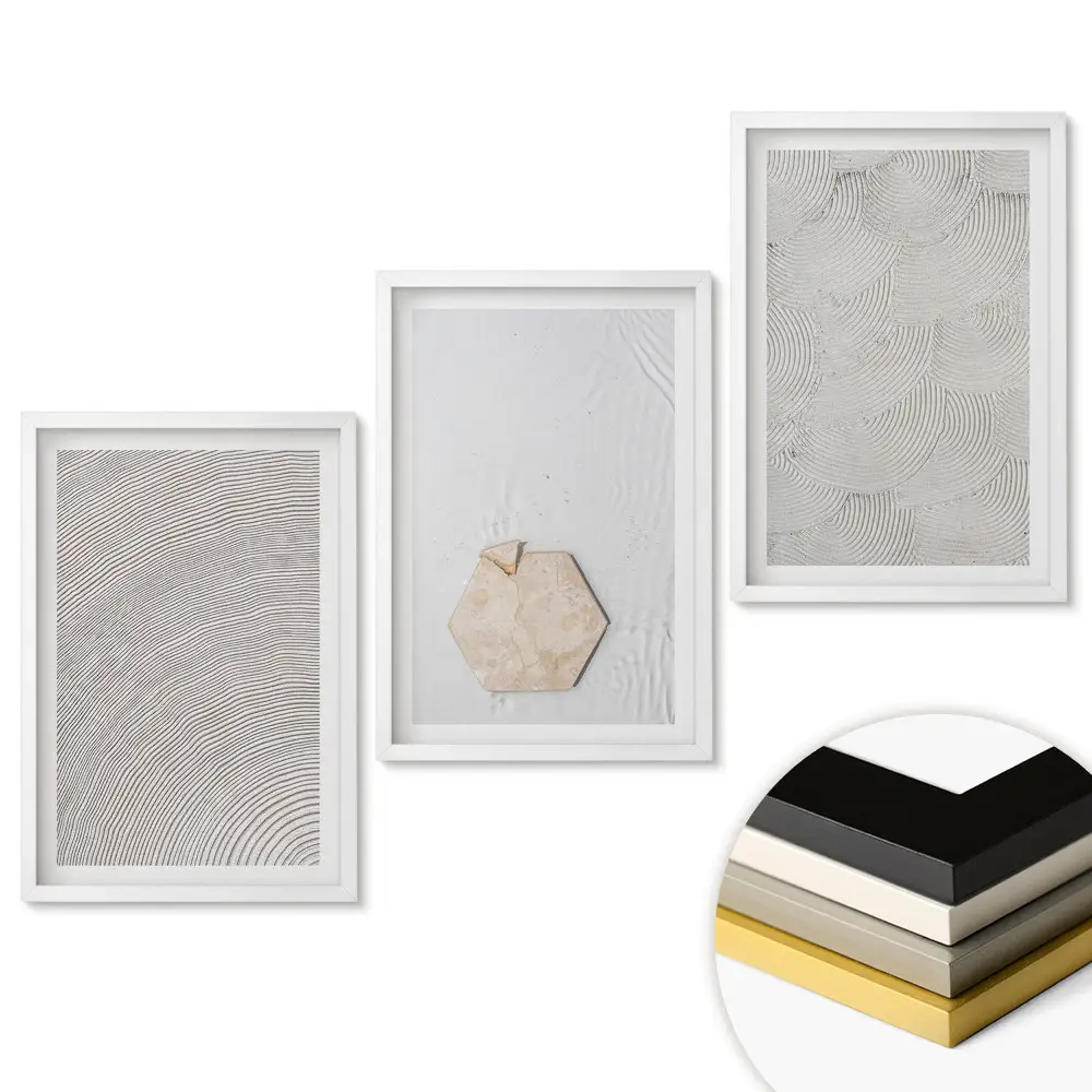 Triptych v rámu s abstraktními minimalistickými vzory