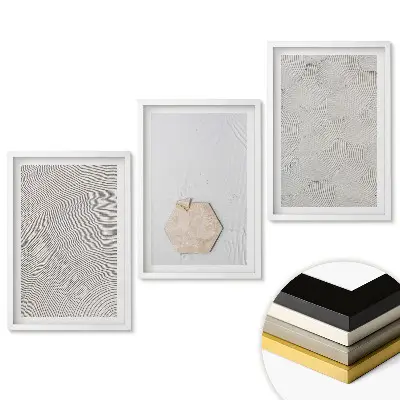 Triptych v rámu s abstraktními minimalistickými vzory