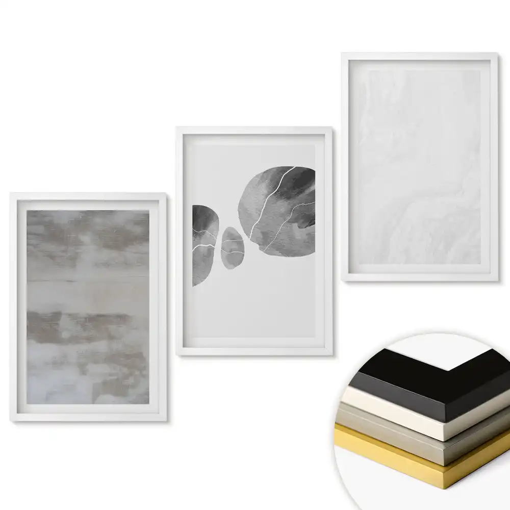 Minimalistická grafika v odstínech šedé triptych v rámu